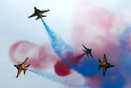 تصاویری جذاب از نمایش هوایی در سنگاپور