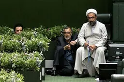 پایداری‌ها به دنبال شریک جرم/ دام «وحدت» اصول گراهای افراطی برای سنتی‌ها
