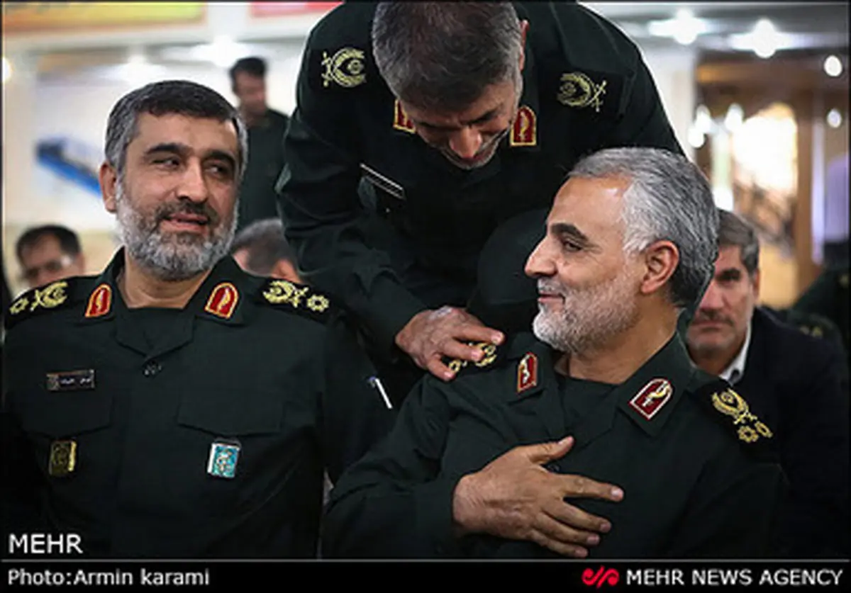 تصاویر حضور سردار سلیمانی در مراسم یادواره فرماندهان شهید نیروی زمینی سپاه