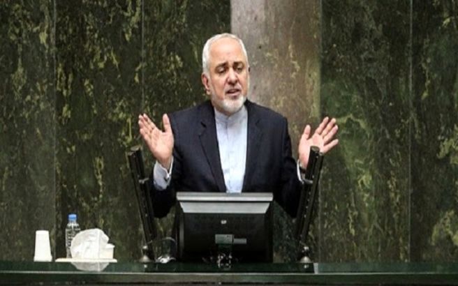 ظریف سفره دلش را باز کرد؛ از نماز خواندن جلوی «کری» تا لبخند زدن پشت میز مذاکره
