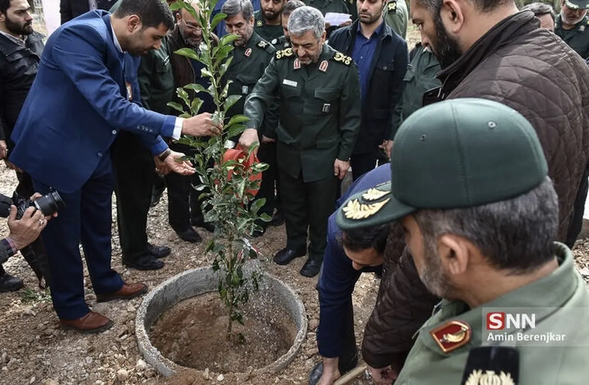 سفر فرمانده کل سپاه به شیراز/ تصاویر