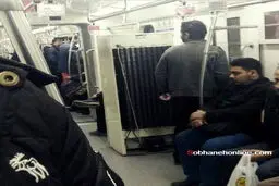 حمل یخچال با مترو/عکس