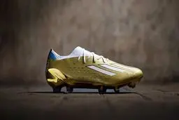 کفش طلایی مسی برای فینال جام جهانی+ عکس