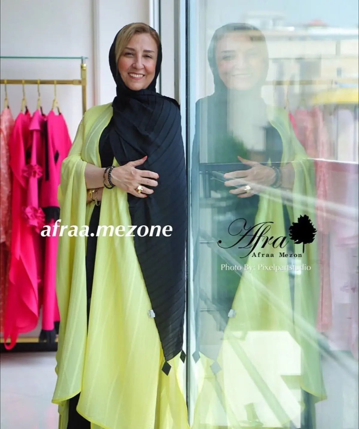 مانتوی خاص بر تن مرجانه گلچین + عکس