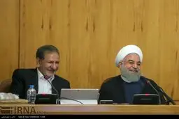 خنده های روحانی و جهانگیری در حاشیه نشست هیات دولت/عکس