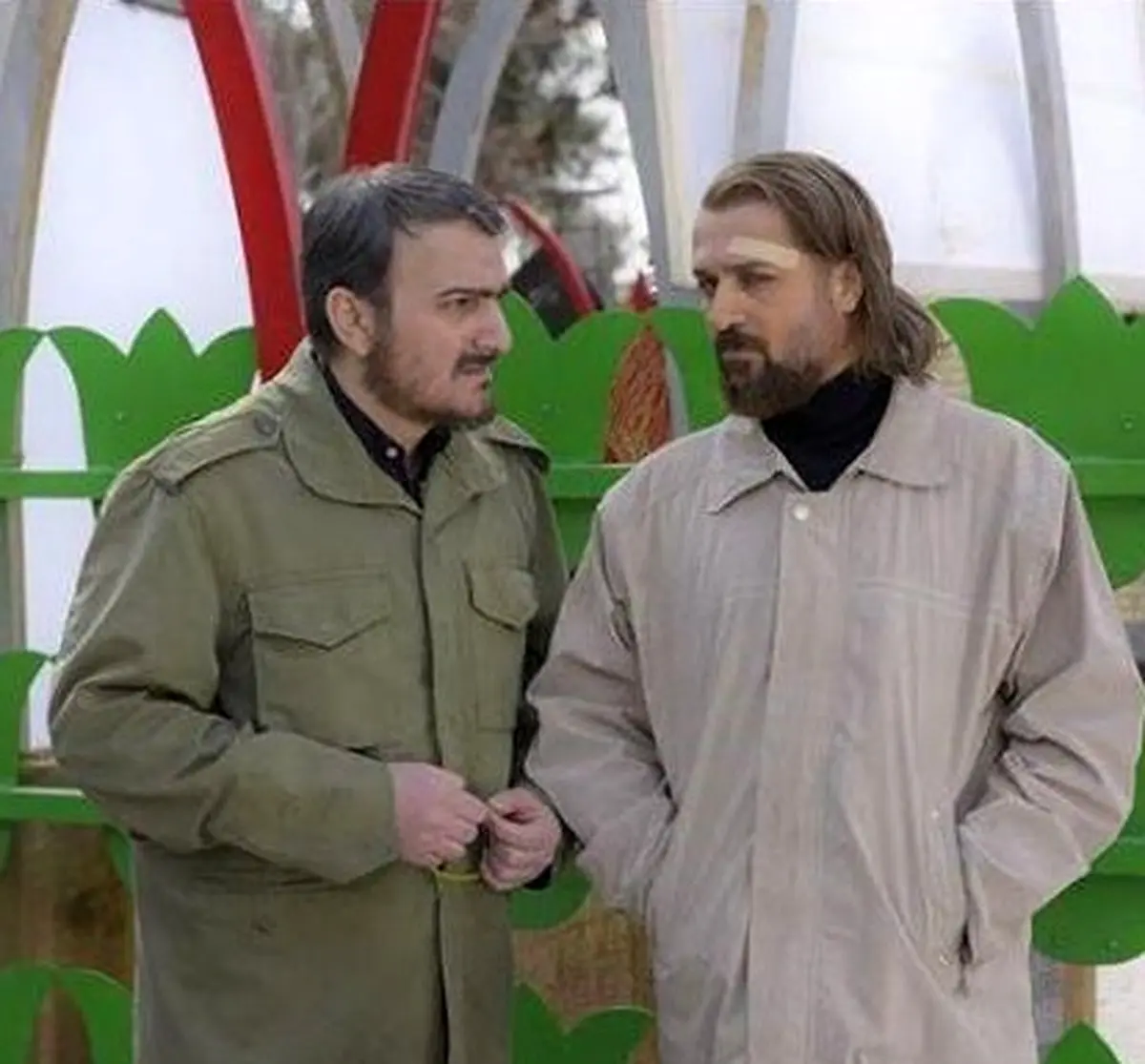 گریم متفاوت بیژن بنفشه‌خواه و بازیگر «پایتخت» در فیلمی تازه