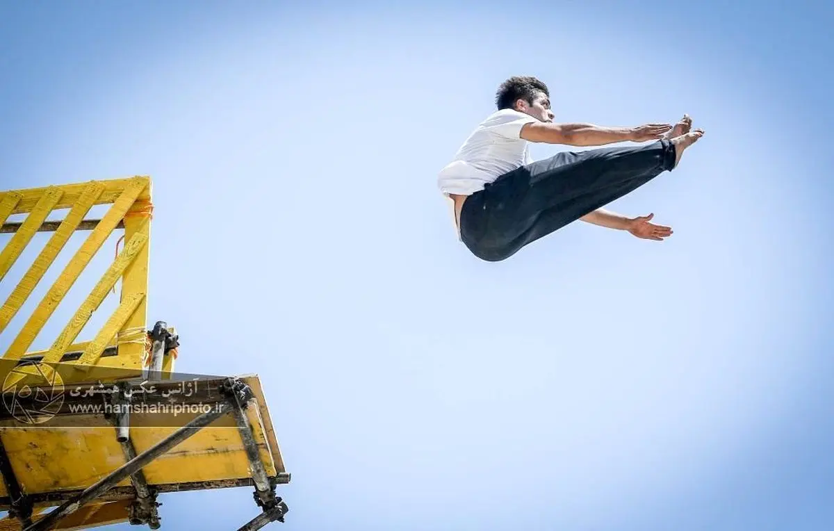 تصاویر /مسابقات شیرجه خیابانی در برج میلاد