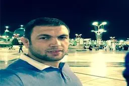 عکس سلفی کمیل قاسمی در حرم امام رئوف