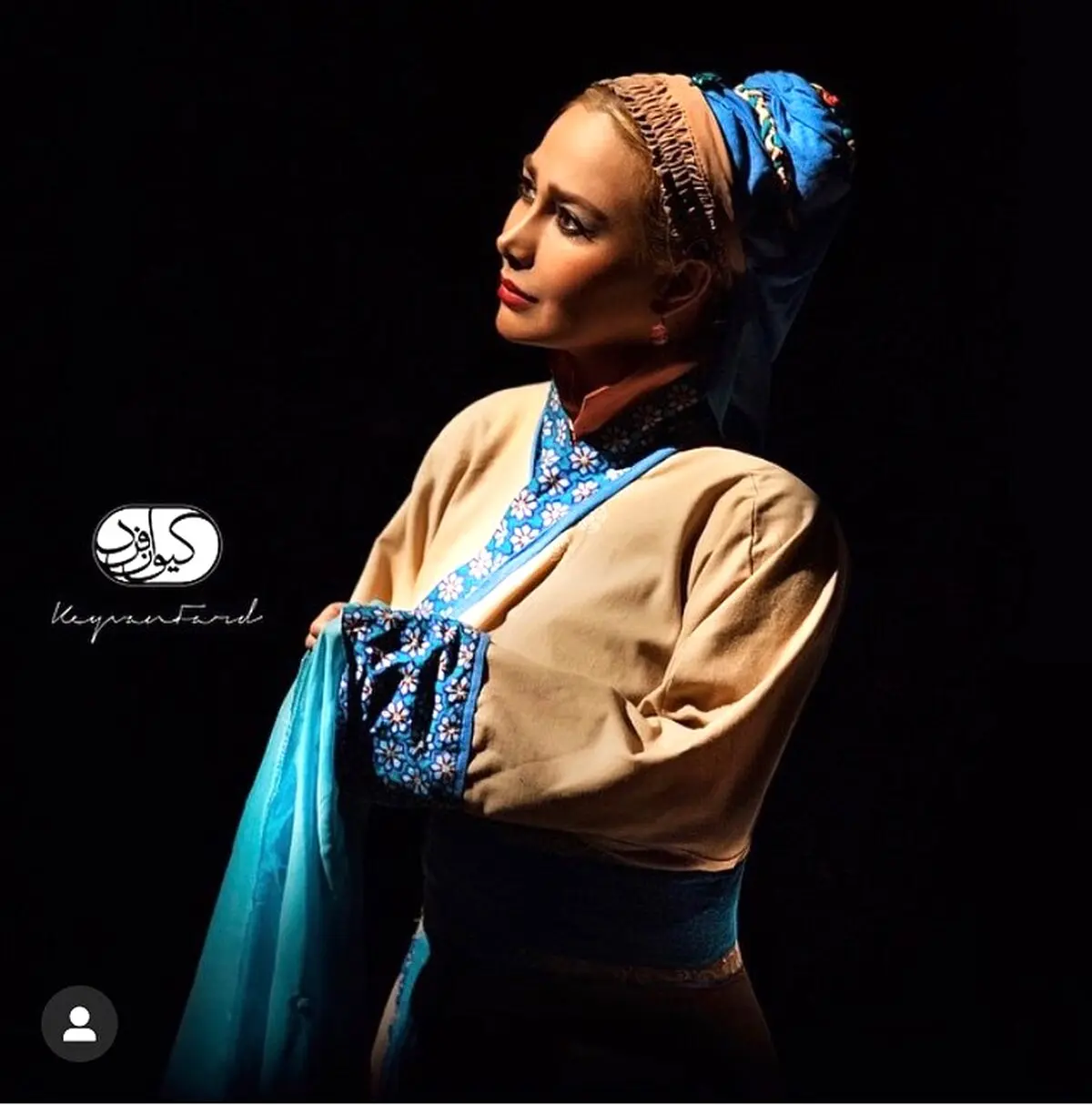 عکس جالب آنا نعمتی با لباس چینی! + عکس