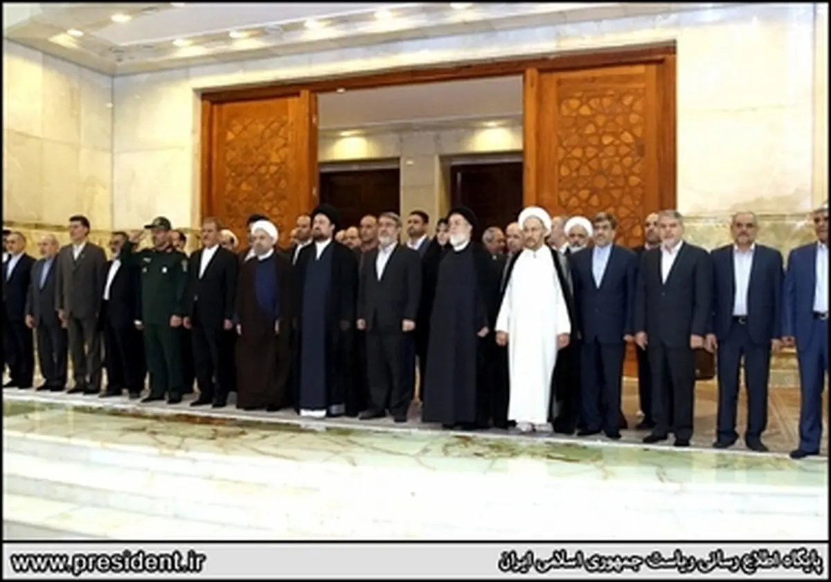 حواشی حضور هیئت دولت در مرقد مطهر امام/تصاویر