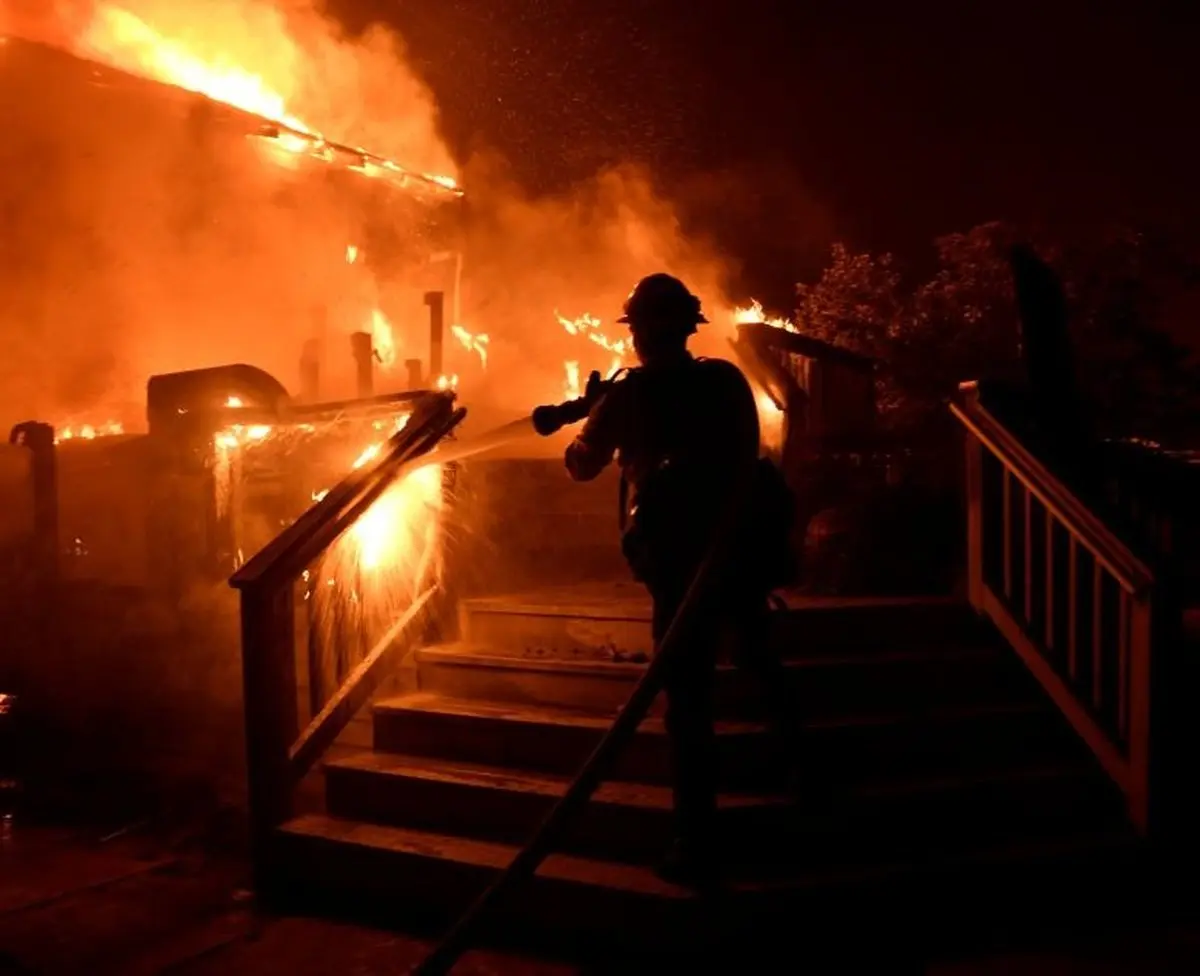 آتش به جان جنگل‌های کالیفرنیا افتاد/تصاویر