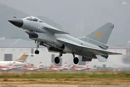 جنگندهJ-10B وارد خدمت می شود+عکس