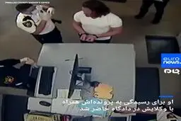 دستگیری فردی که در حمله به کنگره، تریبون نانسی پلوسی را با خود برد+فیلم