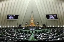 حواشی تصویری جلسه علنی مجلس پس از دور دوم انتخابات