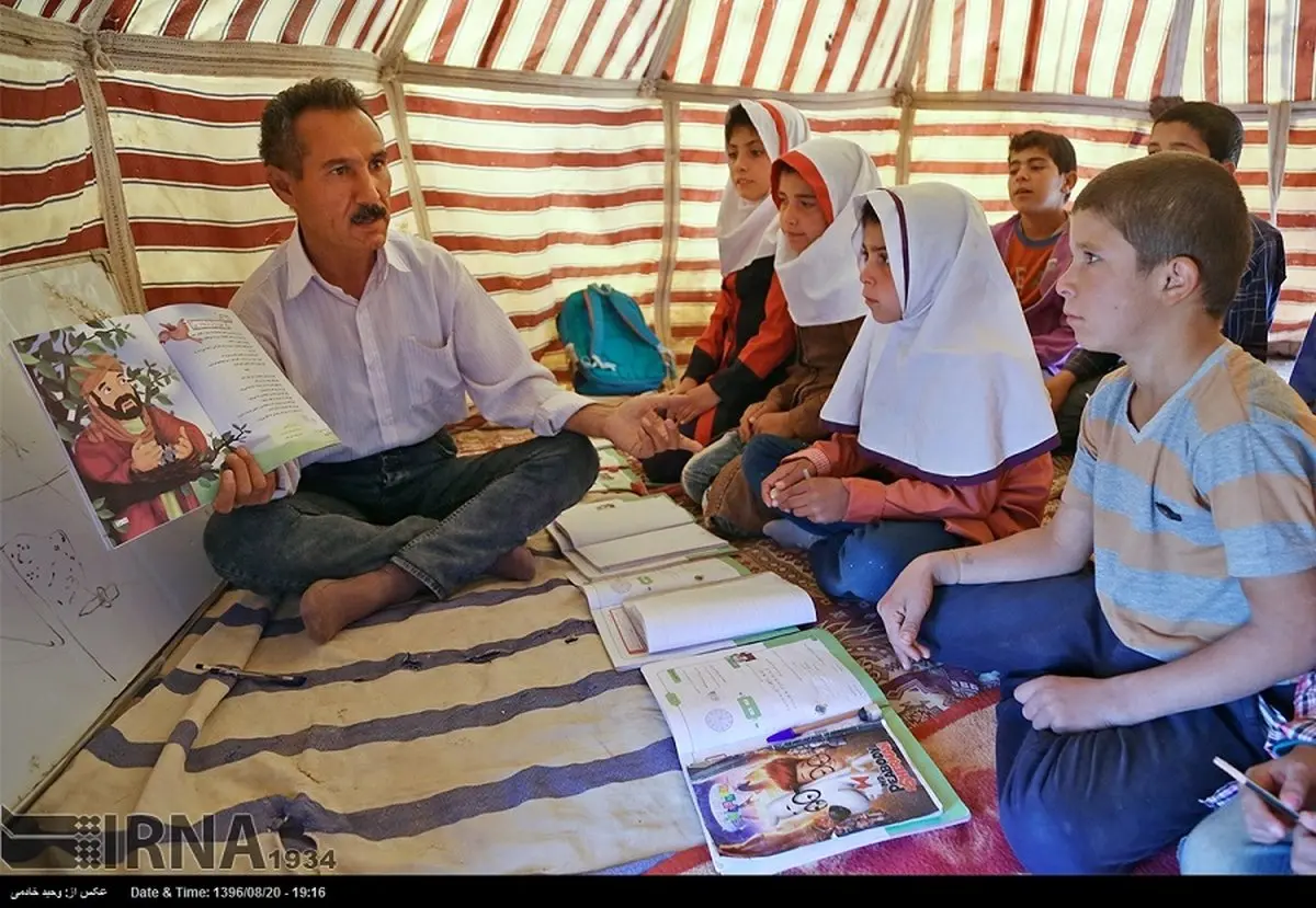 عشق به تحصیل و درس و مدرسه با کمترین امکانات/تصاویر