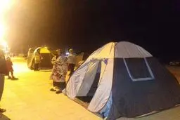 اسکان مردم قصرشیرین در چادر از ترس زلزله/عکس