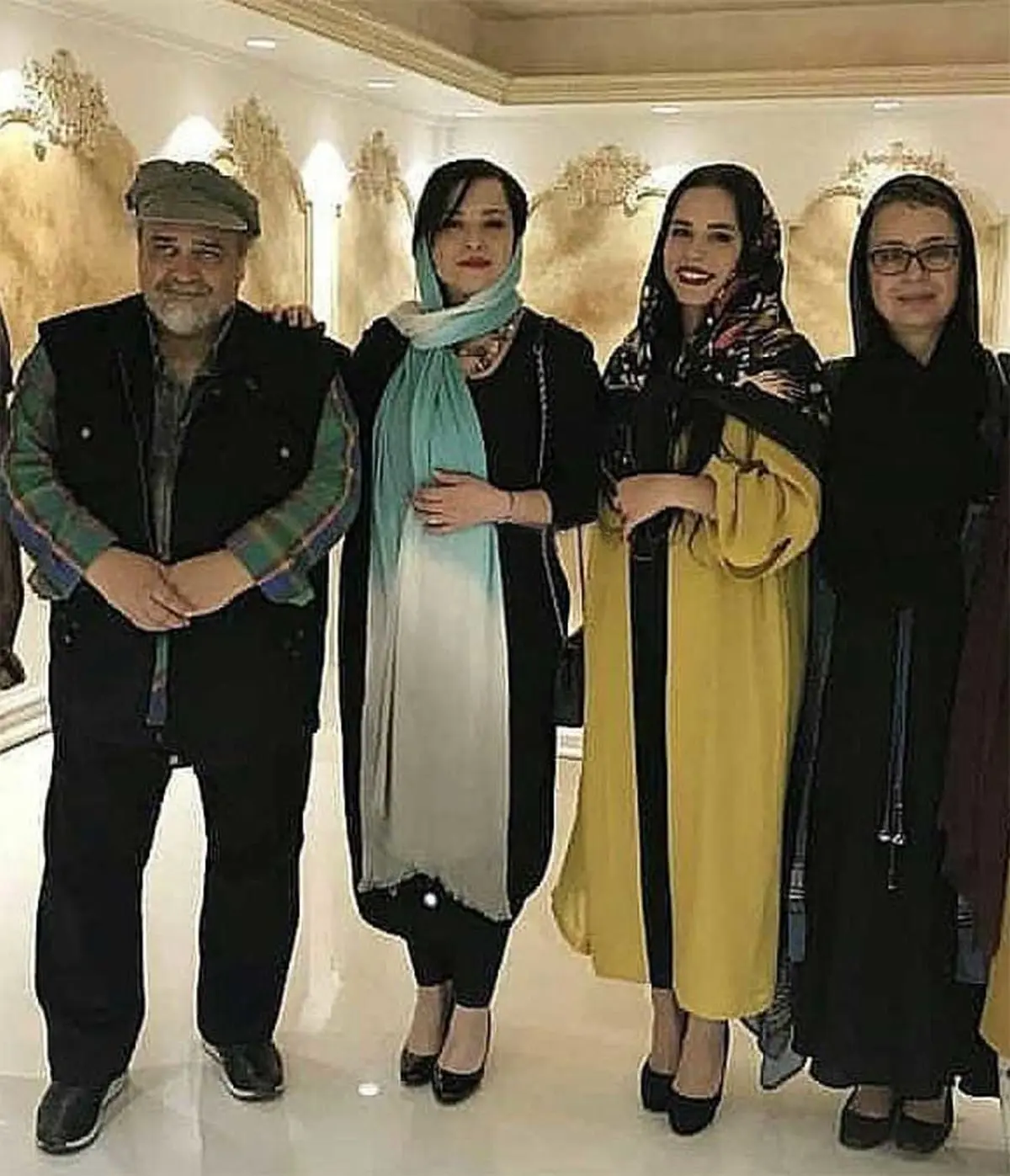 مهراوه و ملیکا شریفی نیا پدر و مادرشان را آشتی دادند! + عکس