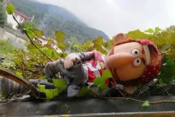 دامنه­ بیکاری به عروسک­ ها هم رسید .../ اولین عروسک بیکار ایرانی در بانک مشاغل رزومه ثبت کرد!!!