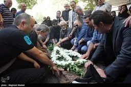 تشییع پیکر مرحومه ملیحه نیکجومند/ تصاویر