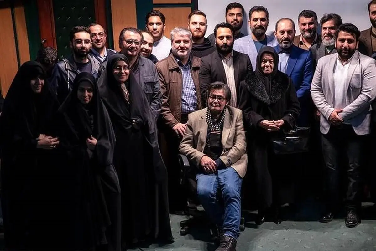 نشست صمیمی فرمانده سپاه تهران با هنرمندان / عکس