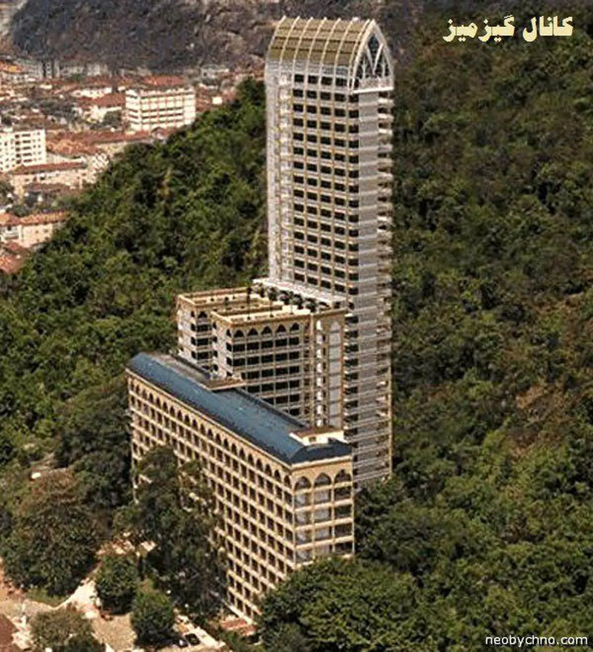 تصویری عجیب از یک قبرستان عمودی