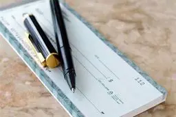 پاسخ به سوالات متداول درباره قانون جدید چک / تکلیف چک های حامل قدیمی چه می شود ؟