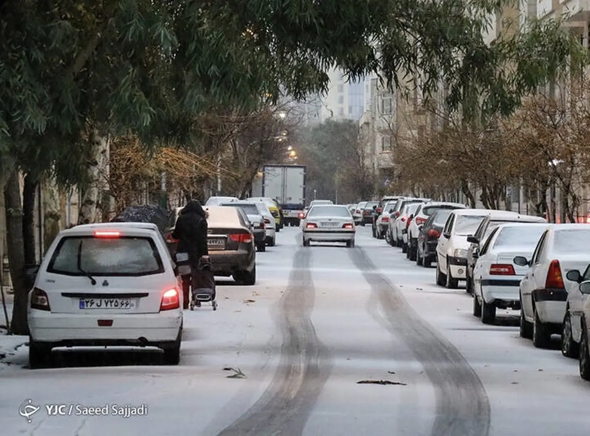 تصاویری از بارش باران و تگرگ در تهران/ تصاویر