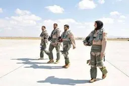 خلبان زن اماراتی در جنگ با داعش/عکس