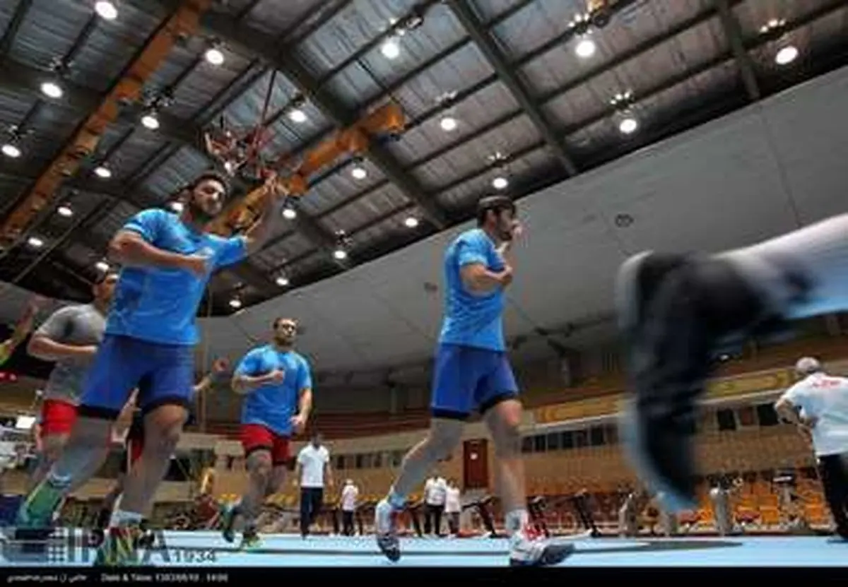 تمرین تیم ملی کشتی آزاد برای حضور در مسابقات جهانی/ تصاویر