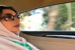 تيپ خاص ساره بيات در ماشين + عكس