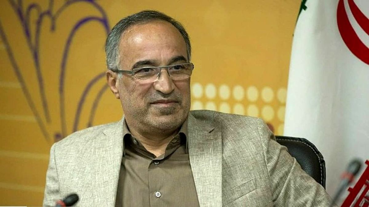واعظ آشتیانی: اصلاح طلبان روی لاریجانی اجماع نمیکنند/ بخشی از اصولگریان از لاریجانی حمایت میکنند/ لاریجانی نیاز به حداقل سه سال ریکاوری دارد