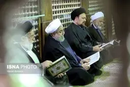 حسن روحانی و سید حسن خمینی در حرم امام راحل/عکس