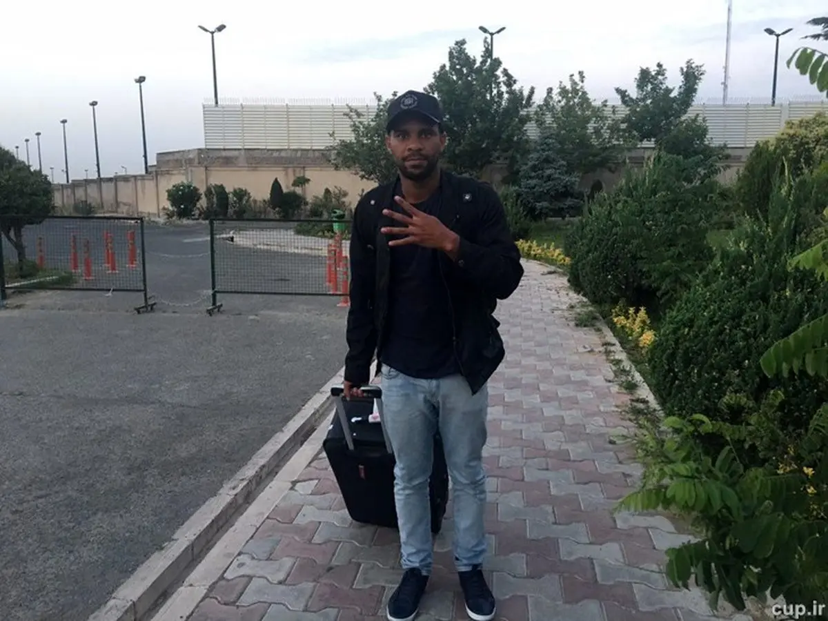 جانواریو با کری برای پرسپولیسی ها وارد ایران شد+عکس