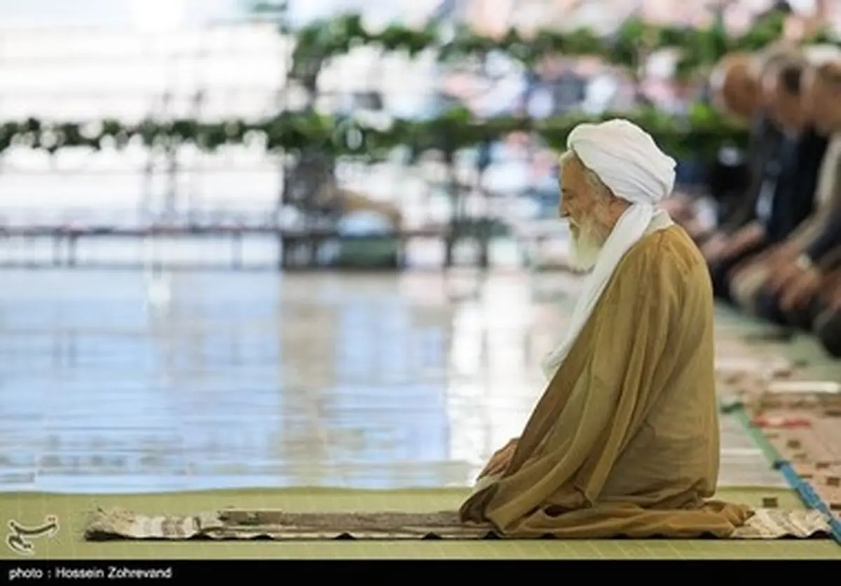 روايتي تصويري از آخرین نماز جمعه سال ۱۳۹۵