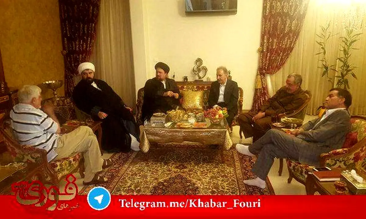 سیدحسن خمینی و محمدعلی نجفی در منزل محمدرضا عارف /عکس