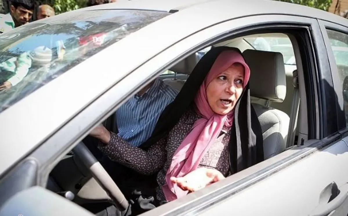 فائزه هاشمی: من بودم سفارت آمریکا را بی مذاکره باز می‌کردم