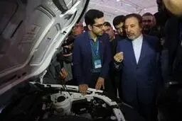 محمود واعظی مطرح كرد: رونق تولید با برگزاری نمايشگاه