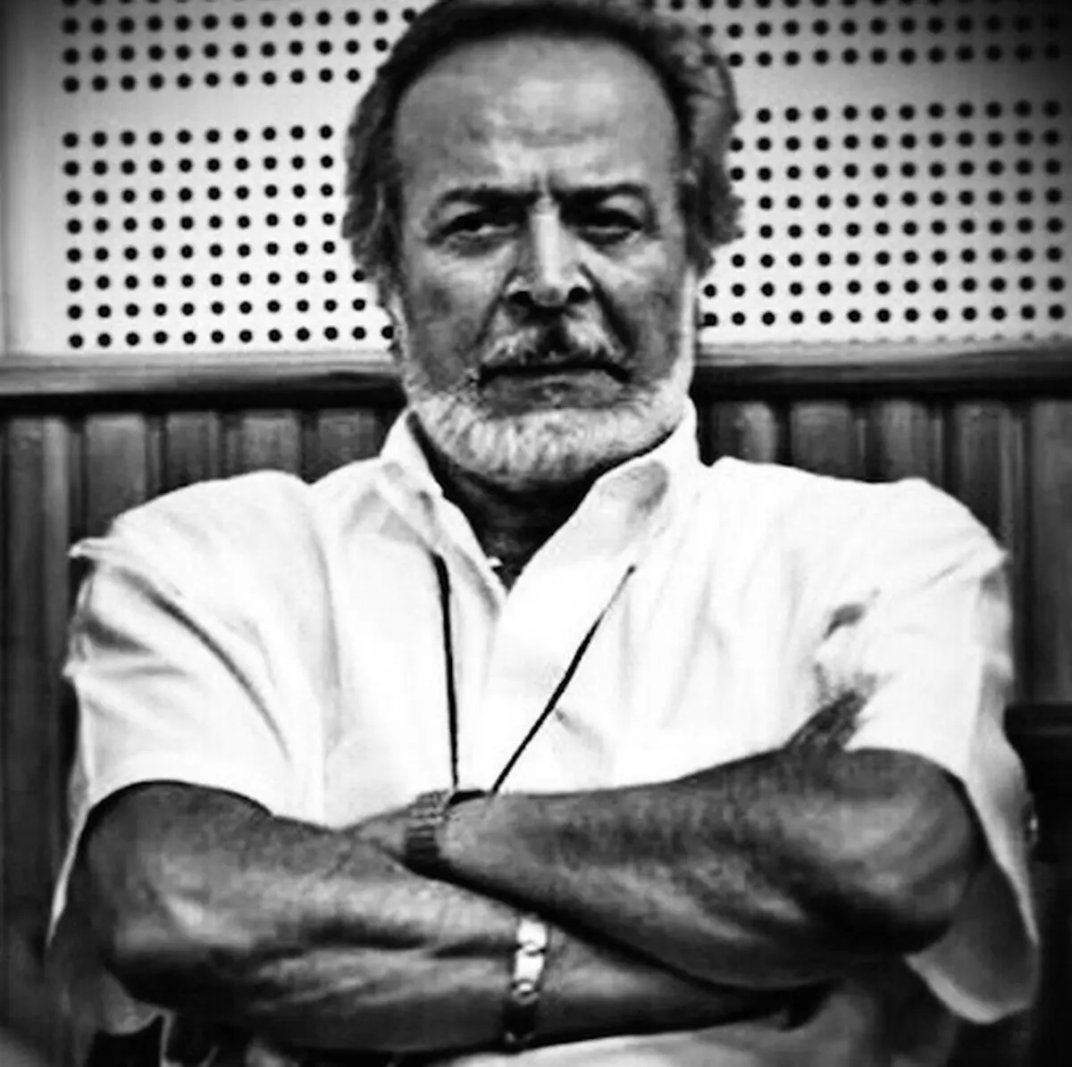 دلنوشته گلزار برای ایرج قادری