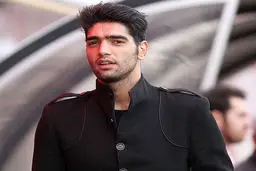 حقيقي با لباس شخصي در تمرين (عکس)