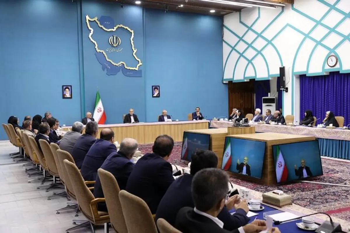 باید با زبان و سخن حق با مردم گفت‌وگو کنیم