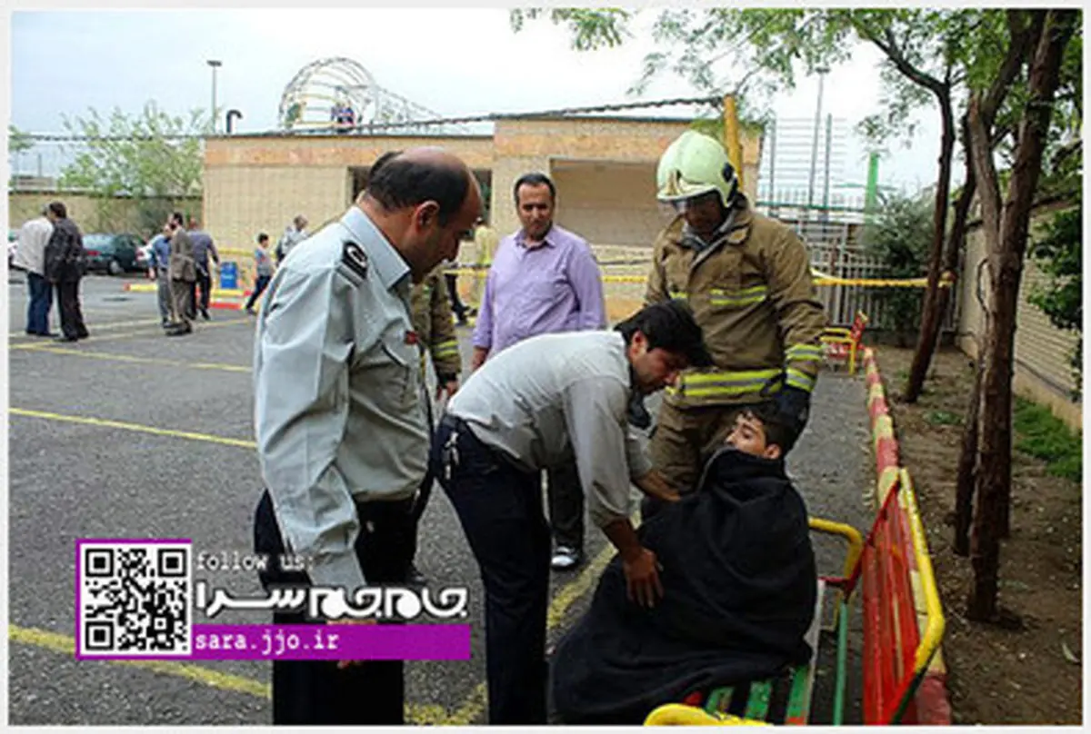 ریزش حیاط مدرسه، ۳ دانش‌آموز تهرانی را بلعید/تصاویر
