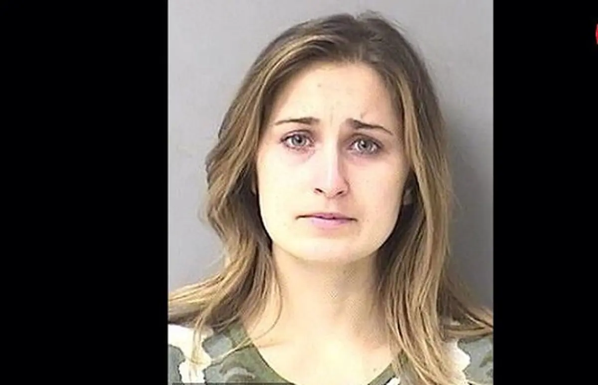 معلم بی حیا بچه های مدرسه ابتدایی را عضو گروه ( 18+) کرده بود! + عکس