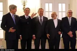 اشاره کری، خنده ظریف/ عکس