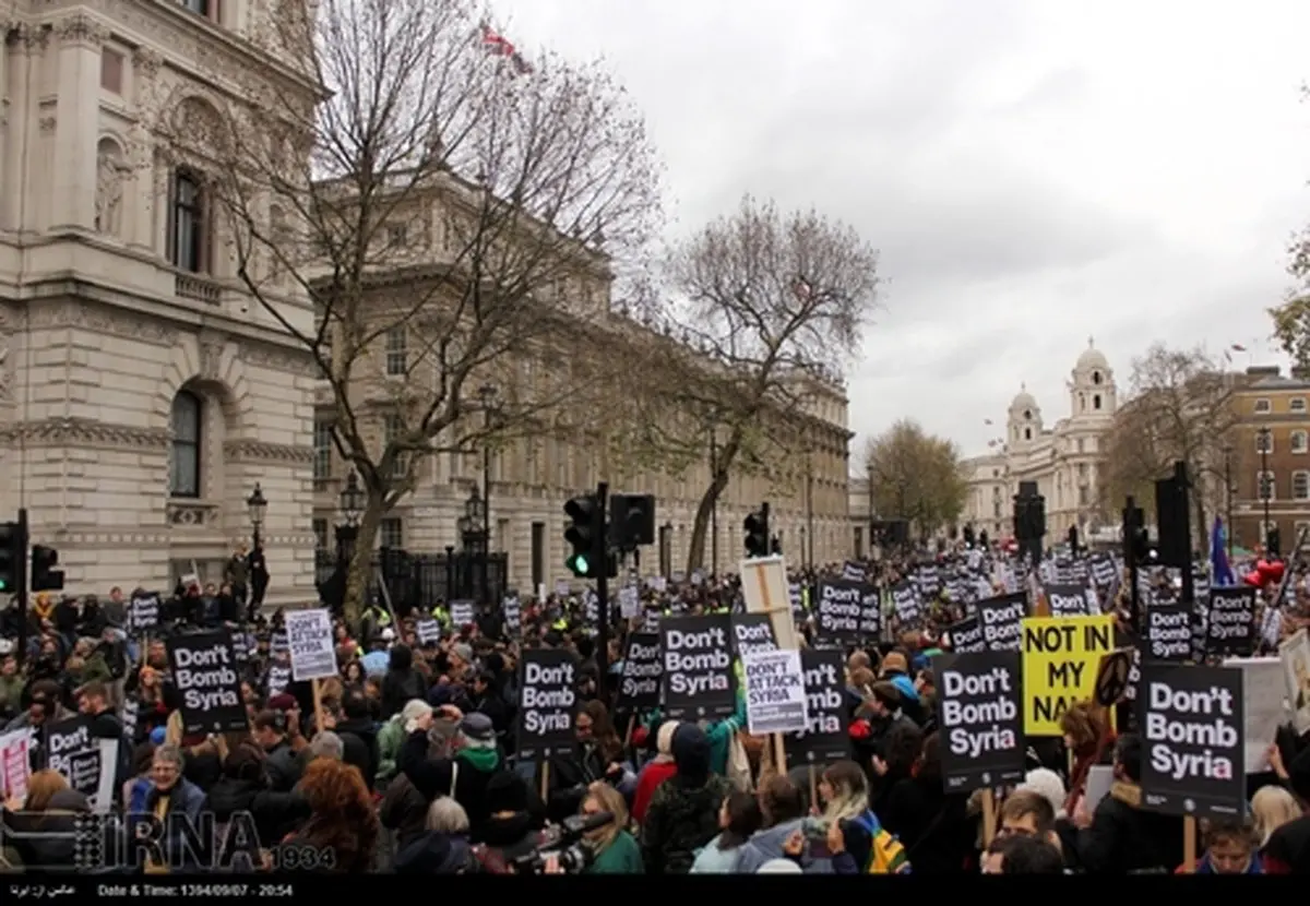 تظاهرات «سوریه را بمباران نکنید» در لندن/تصاویر
