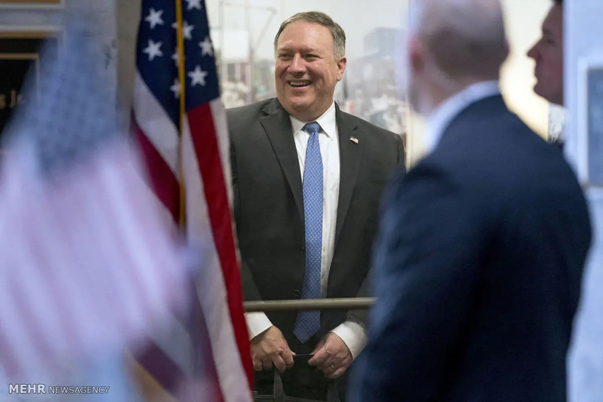 تصاویری از مردی جنگ طلب که دست راست ترامپ شد