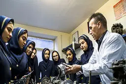 اولین مدرسه هوانوردی دختران + عکس