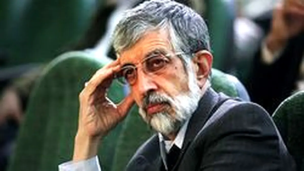 حدادعادل: آیا مقام معظم رهبری یک فعال اقتصادی هستند که کسی بخواهد ایشان را تحریم کند
