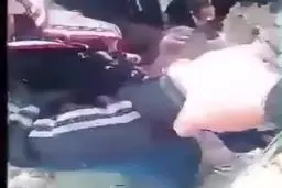 فیلم/سرهنگی که خودش را پلکان مردم کرد