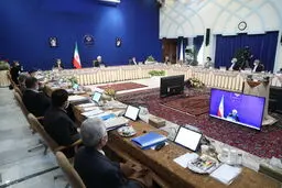 چرا صندلی حسن روحانی ۶ متر با وزرا فاصله دارد؟ + عکس