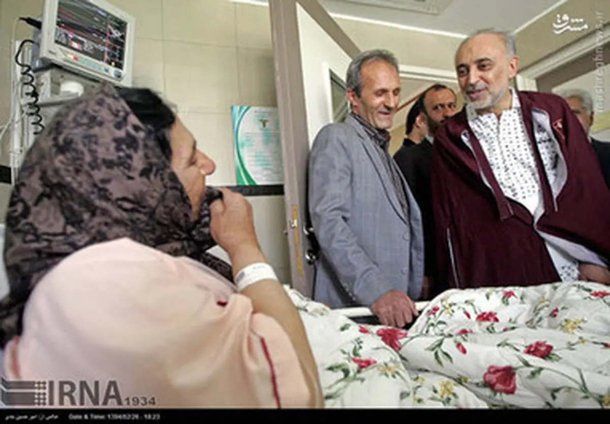 عیادت صالحی از بیماران بیمارستان/تصاویر
